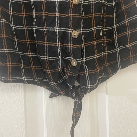 Abercrombie & Fitch Plaid Button Front with Tie Spaghetti Strap Tank Top - Picture 2 of 6